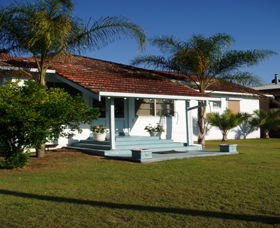 Welcome Inn - Tourism Caloundra 1