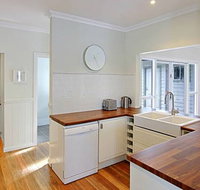 Away on Belongil Fields - Tourism Caloundra