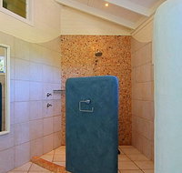 Beachcomber Beach House - Tourism Caloundra