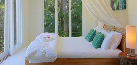 Beachcomber Beach House - Tourism Caloundra 4
