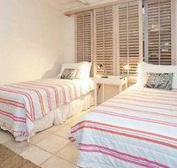Belongil Summerhouse - Tourism Caloundra