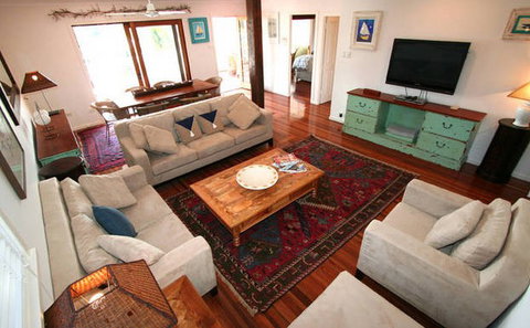 Byron View - Tourism Caloundra 4