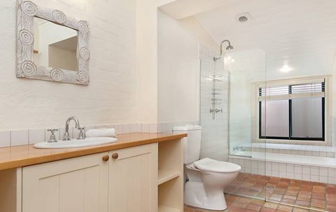 Beachwood - Tourism Caloundra 1