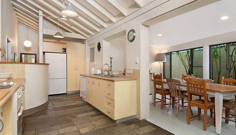 Beachwood - Tourism Caloundra 2