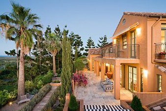 Araucaria Guest House - Tourism Caloundra 6