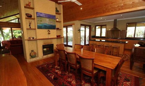 Abbies Beach House - Tourism Caloundra 4