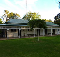 Lake Victoria Station Lodge - Tourism Caloundra