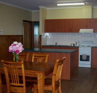 Riverland Holiday Cottage - Tourism Caloundra