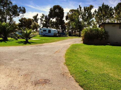 Curlwaa Caravan Park - Tourism Caloundra 1