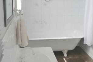 Comfort Cottage - Tourism Caloundra 1