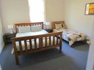 Comfort Cottage - Tourism Caloundra 4