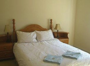 Cosy Cottage - Tourism Caloundra 1