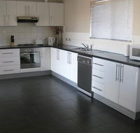 Silver City Cottages - Tourism Caloundra