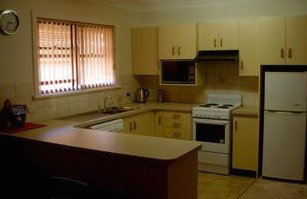 Townhouse Four - Tourism Caloundra 2