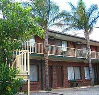 Wentworth Club Motel - Tourism Caloundra