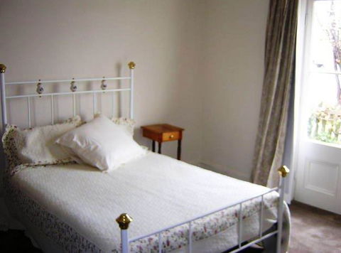 Cooma Cottage - Accommodation - Tourism Caloundra 1