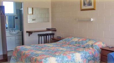 Alpine Country Motel - Tourism Caloundra 0