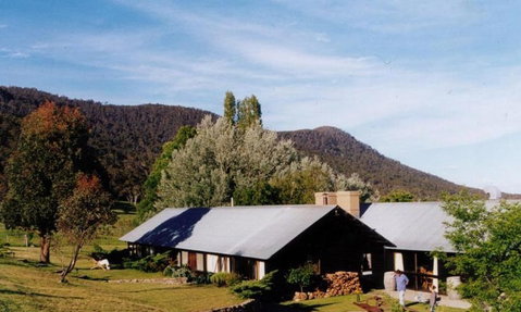 Crackenback Farm Mountain Guesthouse - Tourism Caloundra 0