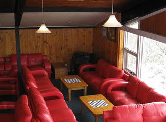 Sundeck Hotel - Tourism Caloundra 1