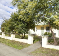 Tumut Apartments - Tourism Caloundra