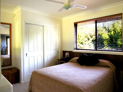 Mescals At Pampoolah Bed And Breakfast - Tourism Caloundra 0