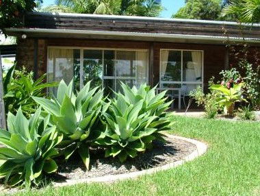 A Sacred Mountain Retreat - Tourism Caloundra 4