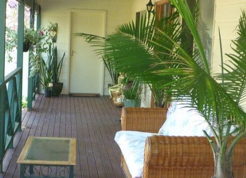 Bush And Beach Bed And Breakfast - Tourism Caloundra 2