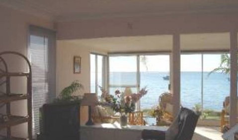 8 Seaview Crescent - Tourism Caloundra 2