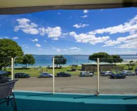 Little Hut - Tourism Caloundra 0