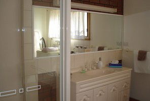 Murray Bank Holiday Units And Yabby Farm - Tourism Caloundra 0