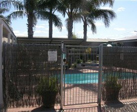 Centrepoint Motel - Tourism Caloundra 1