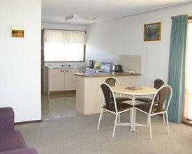 Centrepoint Motel - Tourism Caloundra 3