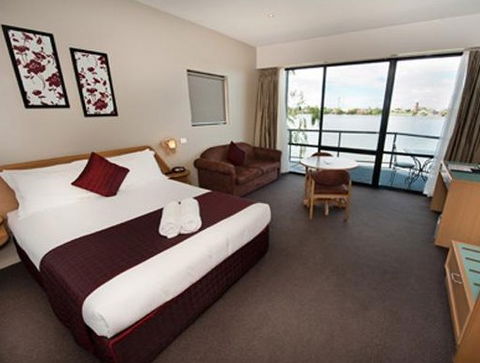 ClubMulwala Resort - Tourism Caloundra 1