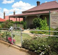 Courthouse Cottage B and B - Tourism Caloundra