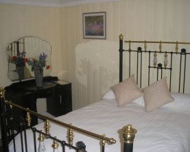 Courthouse Cottage B And B - Tourism Caloundra 2