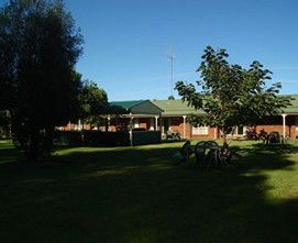 Greenways Holiday Units - Tourism Caloundra 3