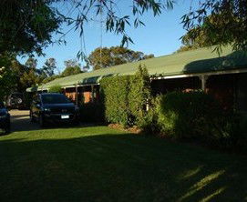 Greenways Holiday Units - Tourism Caloundra 5