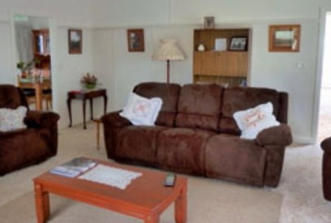 Brookmount Retreat - Tourism Caloundra 0