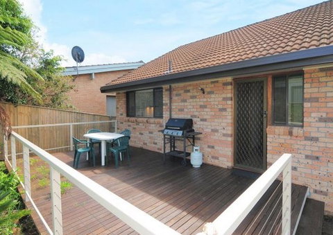 Baileys, Gerringong - Tourism Caloundra 1