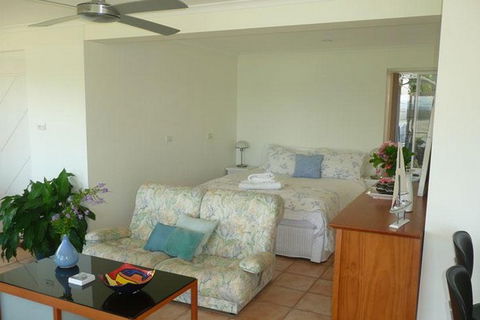Alexandra Suite - Tourism Caloundra 2