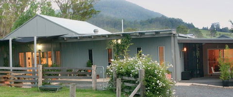 Barrington Village Retreat Bed And Breakfast - Tourism Caloundra 0