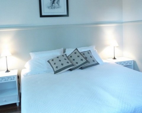 A Room With A View- Gloucester - Tourism Caloundra 1