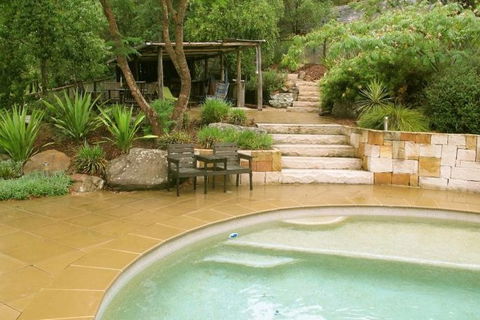Capers Guesthouse And Cottage - Tourism Caloundra 1