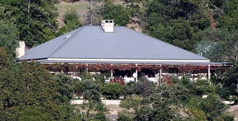 Capers Guesthouse And Cottage - Tourism Caloundra 2