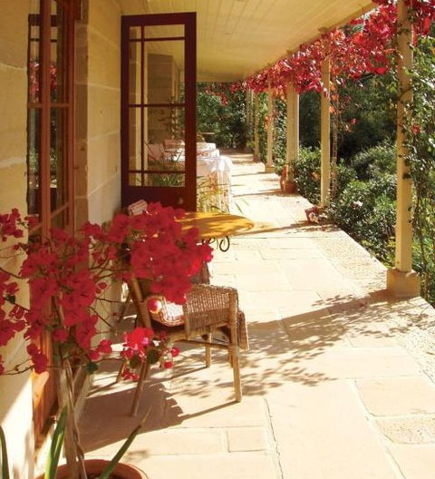 Capers Guesthouse And Cottage - Tourism Caloundra 4