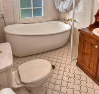Bridal Falls Cottage - Tourism Caloundra