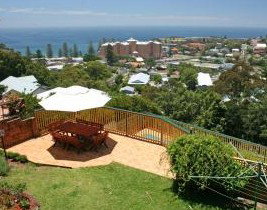 Barnhill Breezes - Tourism Caloundra 0