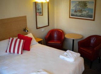 Bathurst Explorer Motel - Tourism Caloundra 2