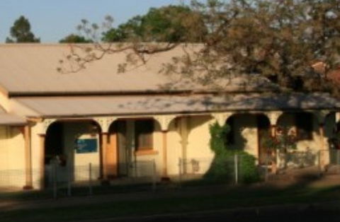 A Settlers Cottage - Tourism Caloundra 5