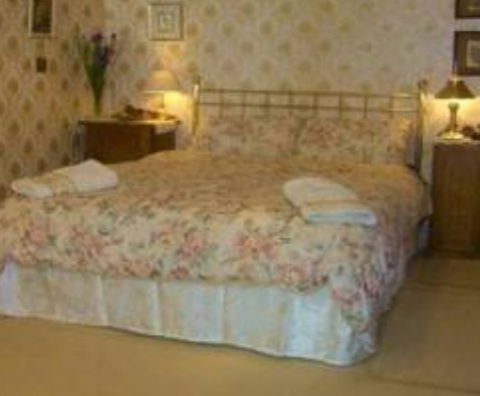 A Winter-Rose Cottage Bed And Breakfast - Tourism Caloundra 2